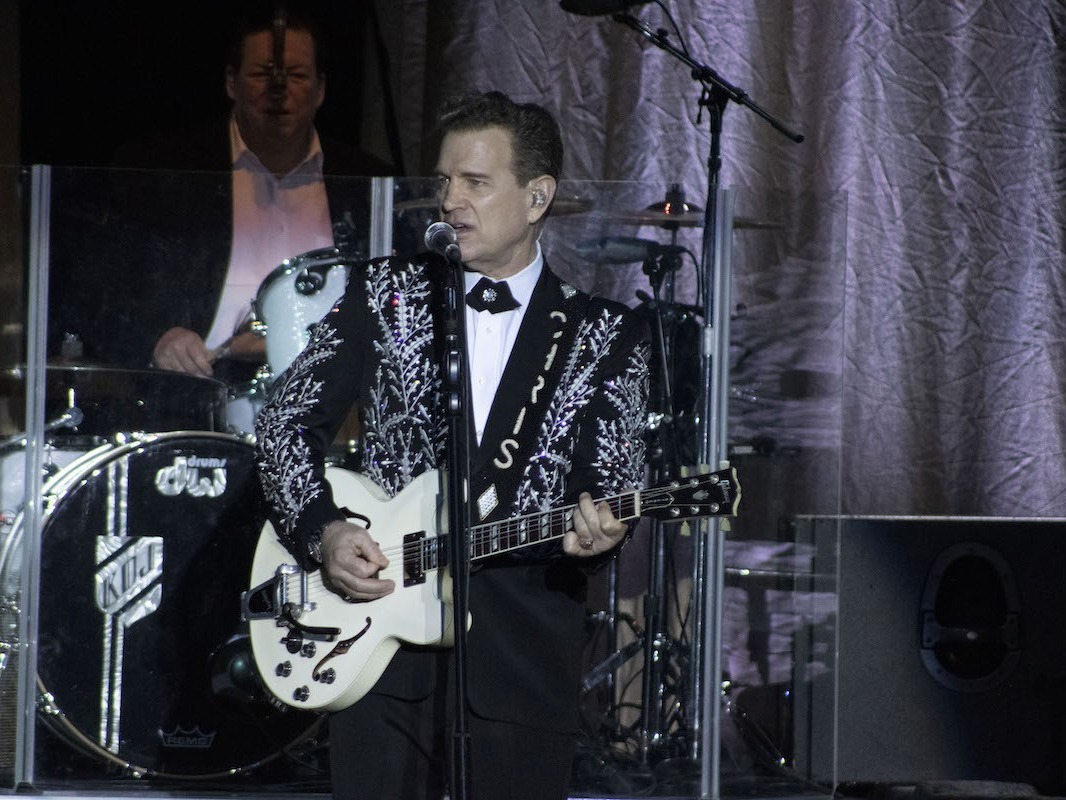 Chris Isaak